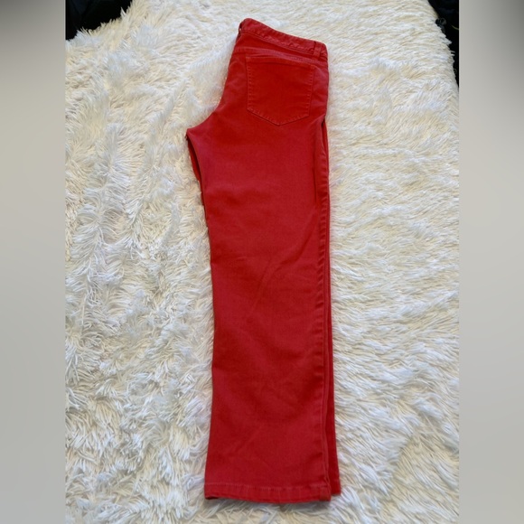 Stretchy Denim Capri Pants - Picture 3 of 7